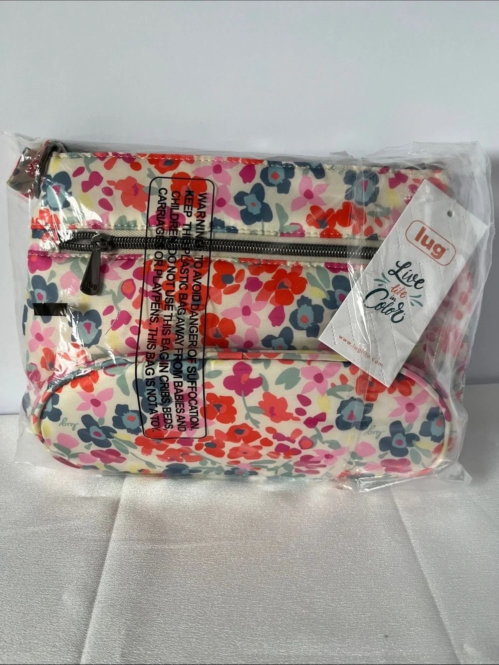 LUG - **New Style for Lug** - Corral Crossbody Bag in Wildflower Multi - Picture 3 of 5